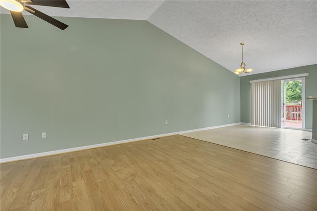 111 Aspen Dr, Brighton Twp, PA 15009