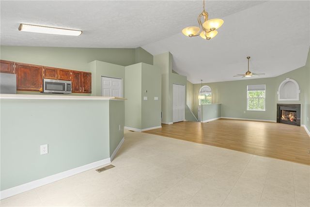 111 Aspen Dr, Brighton Twp, PA 15009