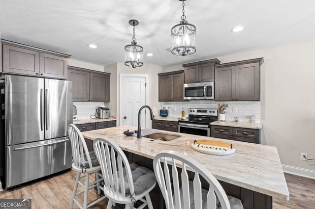 300 Kendall Court, Perry, GA 31069