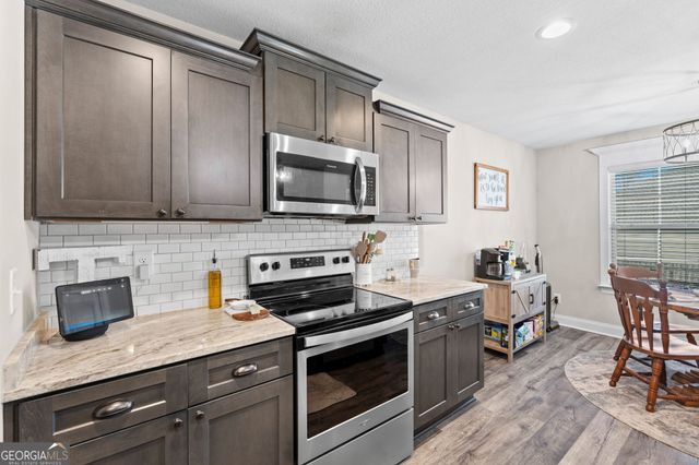 300 Kendall Court, Perry, GA 31069