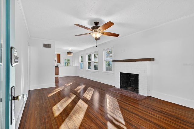 2905 14TH STREET N, St Petersburg, FL 33704