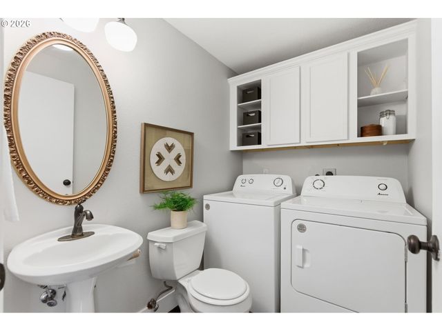 8945 N CALVERT Ave, Portland, OR 97217