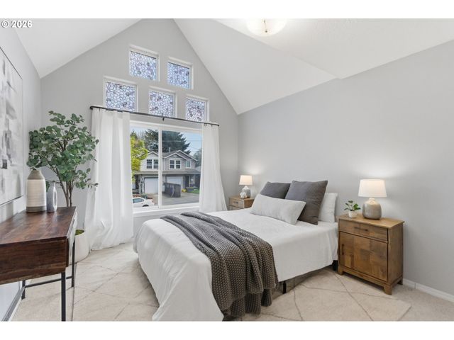 8945 N CALVERT Ave, Portland, OR 97217