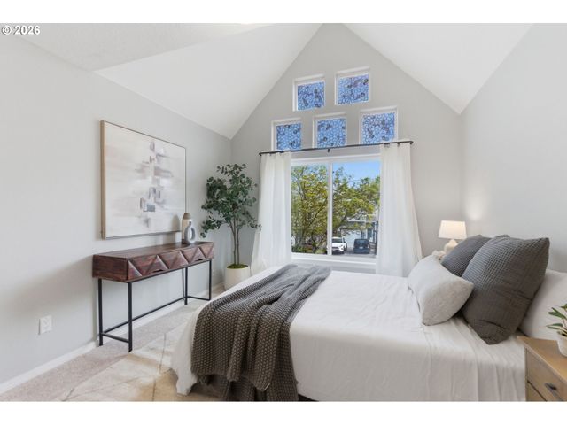 8945 N CALVERT Ave, Portland, OR 97217