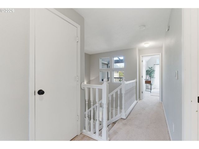 8945 N CALVERT Ave, Portland, OR 97217