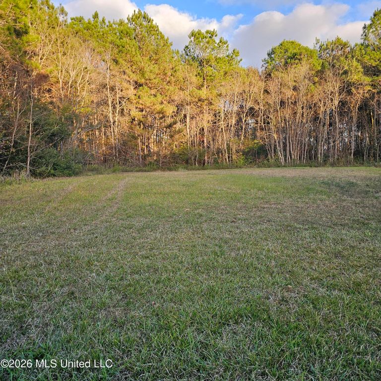 Crescent Shore Drive, Biloxi, MS 39532