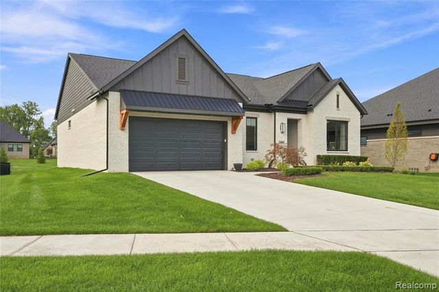 13843 Quail View Drive, Washington, MI 48094