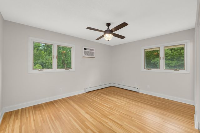 10928 London Drive, Burnsville, MN 55337
