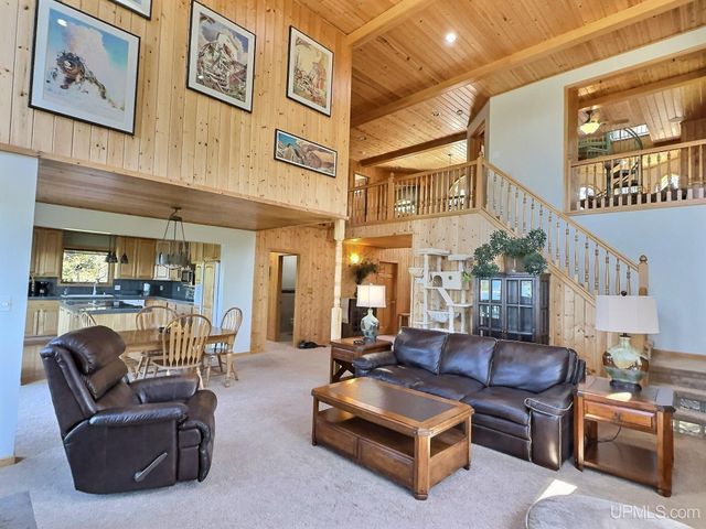 9477 Goodell Road, Eagle Harbor, MI 49950