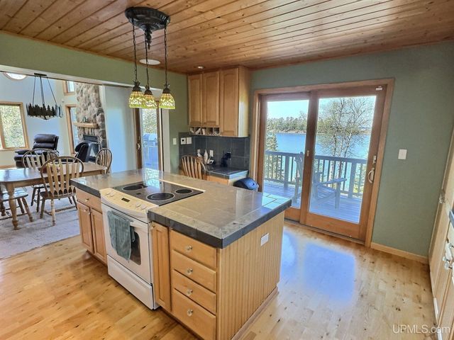 9477 Goodell Road, Eagle Harbor, MI 49950