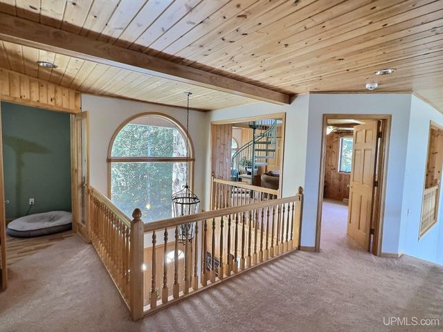 9477 Goodell Road, Eagle Harbor, MI 49950