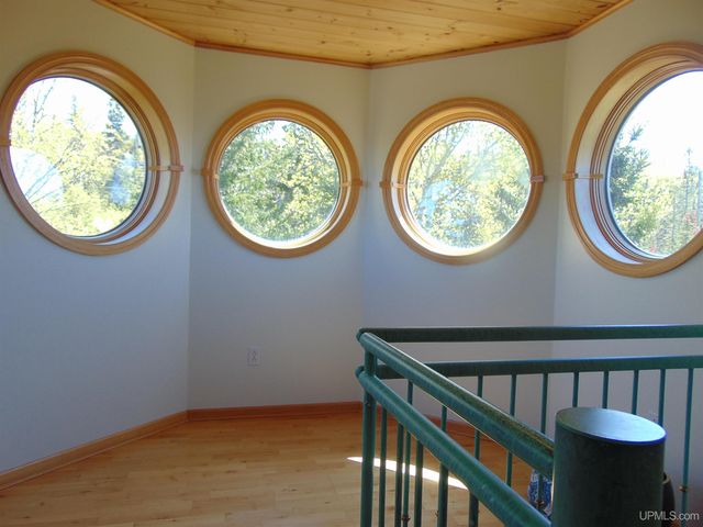 9477 Goodell Road, Eagle Harbor, MI 49950