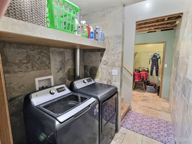 9477 Goodell Road, Eagle Harbor, MI 49950