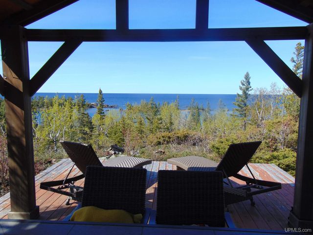 9477 Goodell Road, Eagle Harbor, MI 49950