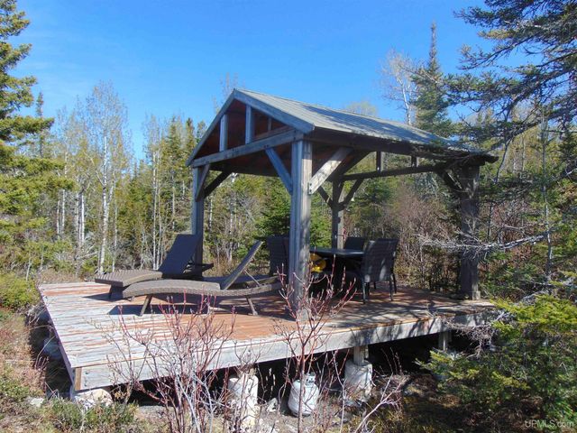 9477 Goodell Road, Eagle Harbor, MI 49950