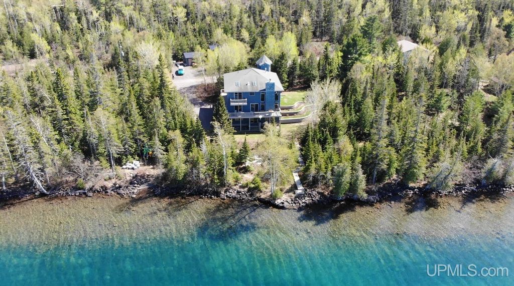 9477 Goodell Road, Eagle Harbor, MI 49950