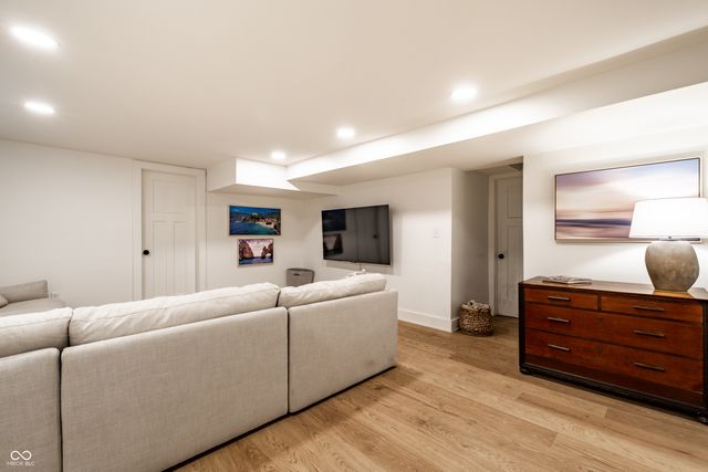 5681 Winthrop Avenue, Indianapolis, IN 46220