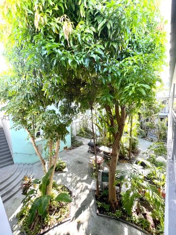 123 3rd St 10, Miami Beach, FL 33139