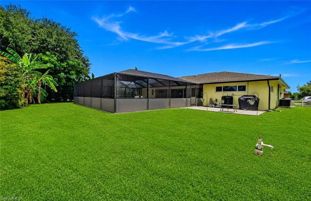 3937 SE 9th CT, Cape Coral, FL 33904