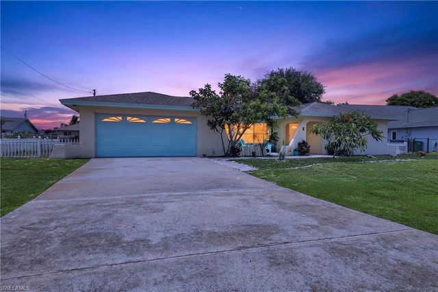 3937 SE 9th CT, Cape Coral, FL 33904