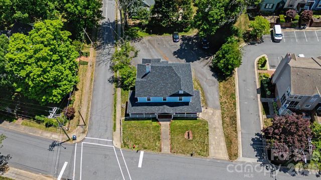 601 College Avenue SW, Lenoir, NC 28645