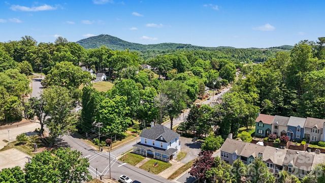 601 College Avenue SW, Lenoir, NC 28645