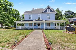 601 College Avenue SW, Lenoir, NC 28645