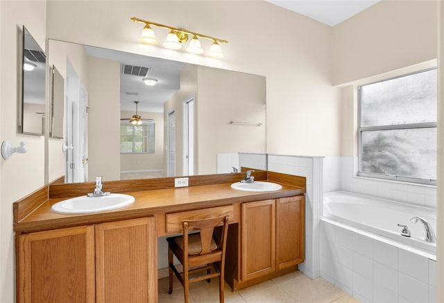 3711 PALMAS LANE, Sun City Center, FL 33573
