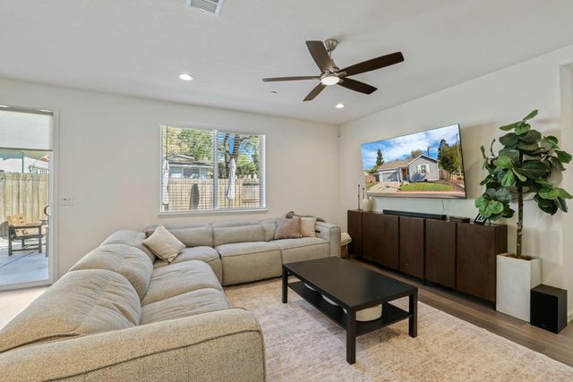 8237 Caminata lane, Carmichael, CA 95608