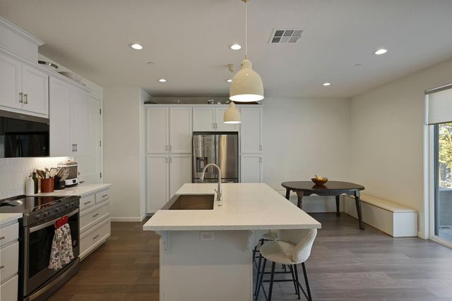 8237 Caminata lane, Carmichael, CA 95608