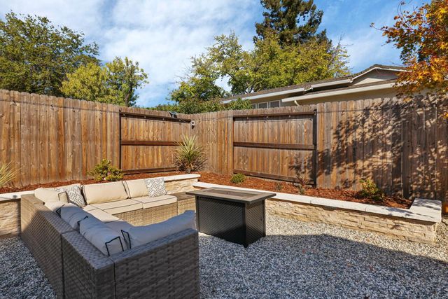 8237 Caminata lane, Carmichael, CA 95608