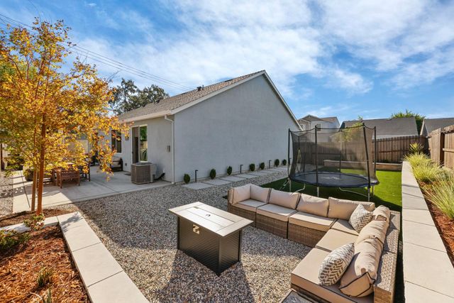 8237 Caminata lane, Carmichael, CA 95608