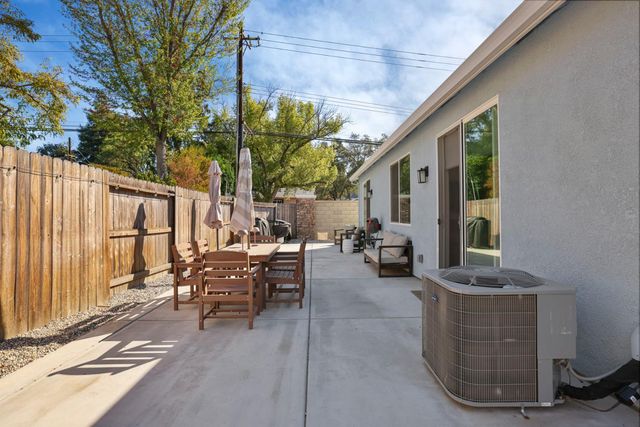 8237 Caminata lane, Carmichael, CA 95608