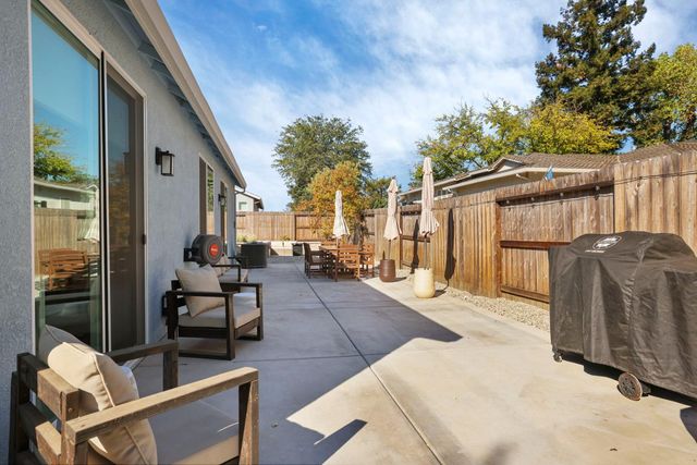 8237 Caminata lane, Carmichael, CA 95608