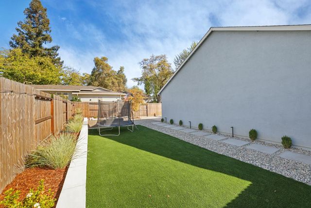8237 Caminata lane, Carmichael, CA 95608