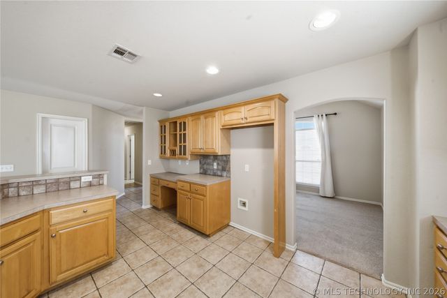 11602 S Mulberry Lane, Jenks, OK 74037