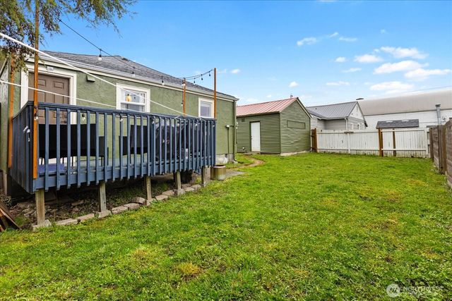 951 SE Dock Street, Oak Harbor, WA 98277