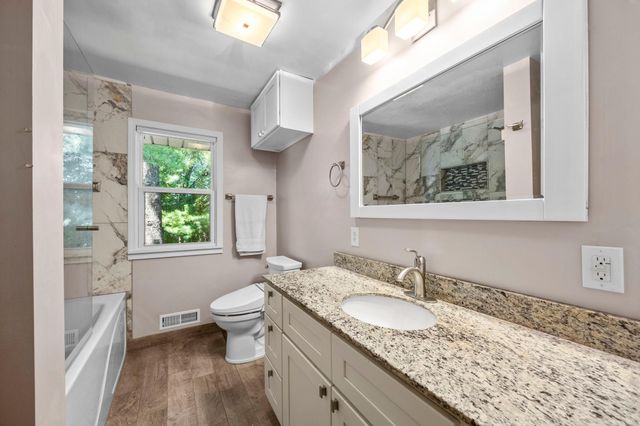 4344 Williston Road, Minnetonka, MN 55345