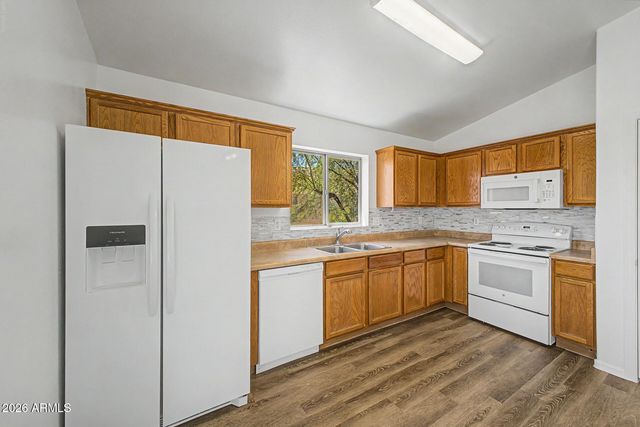 24151 N HIGH DUNES Drive, Florence, AZ 85132