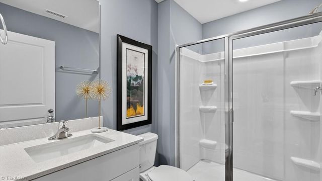 117 Beechwood Circle, Thomasville, NC 27360