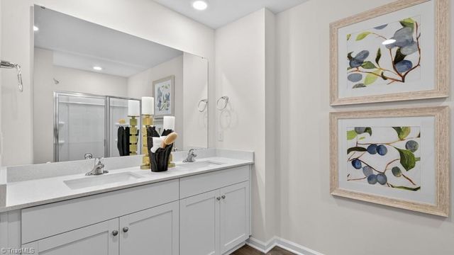 117 Beechwood Circle, Thomasville, NC 27360