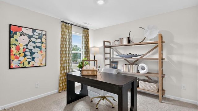 117 Beechwood Circle, Thomasville, NC 27360