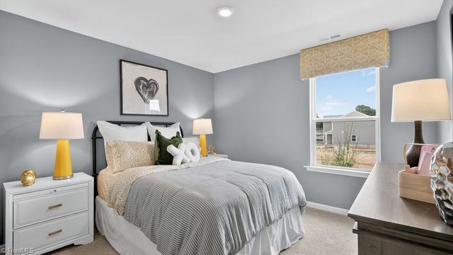 117 Beechwood Circle, Thomasville, NC 27360