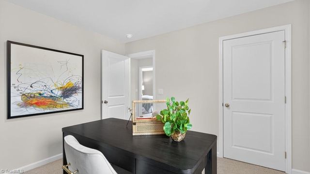 117 Beechwood Circle, Thomasville, NC 27360