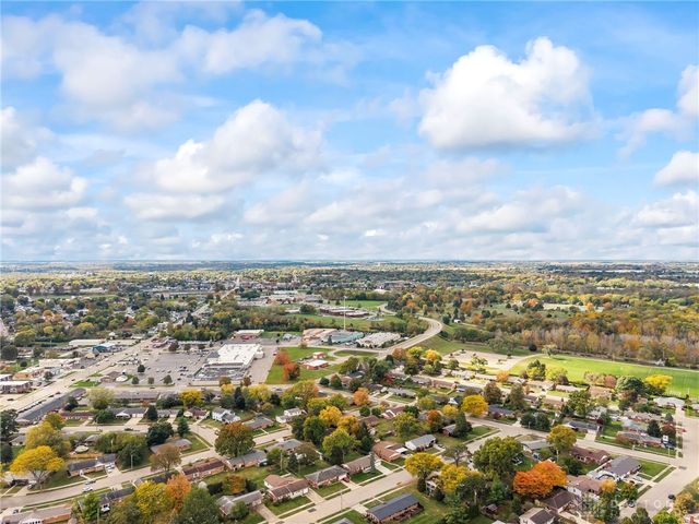 190 Robin Hood Lane, Troy, OH 45373