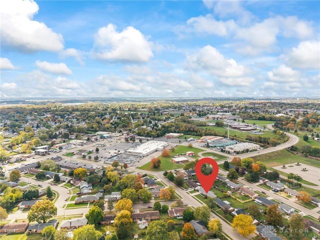 190 Robin Hood Lane, Troy, OH 45373