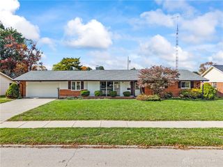 190 Robin Hood Lane, Troy, OH 45373