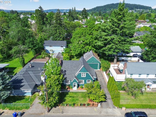 2241 Se 92ND Ave, Portland, OR 97216