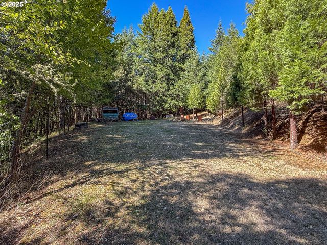 27001 STATE HIGHWAY 42, Camas Valley, OR 97416