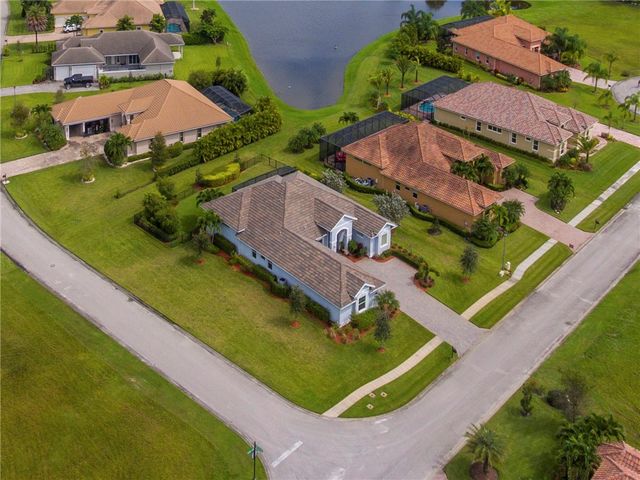 8260 Halbert Lane, Vero Beach, FL 32968